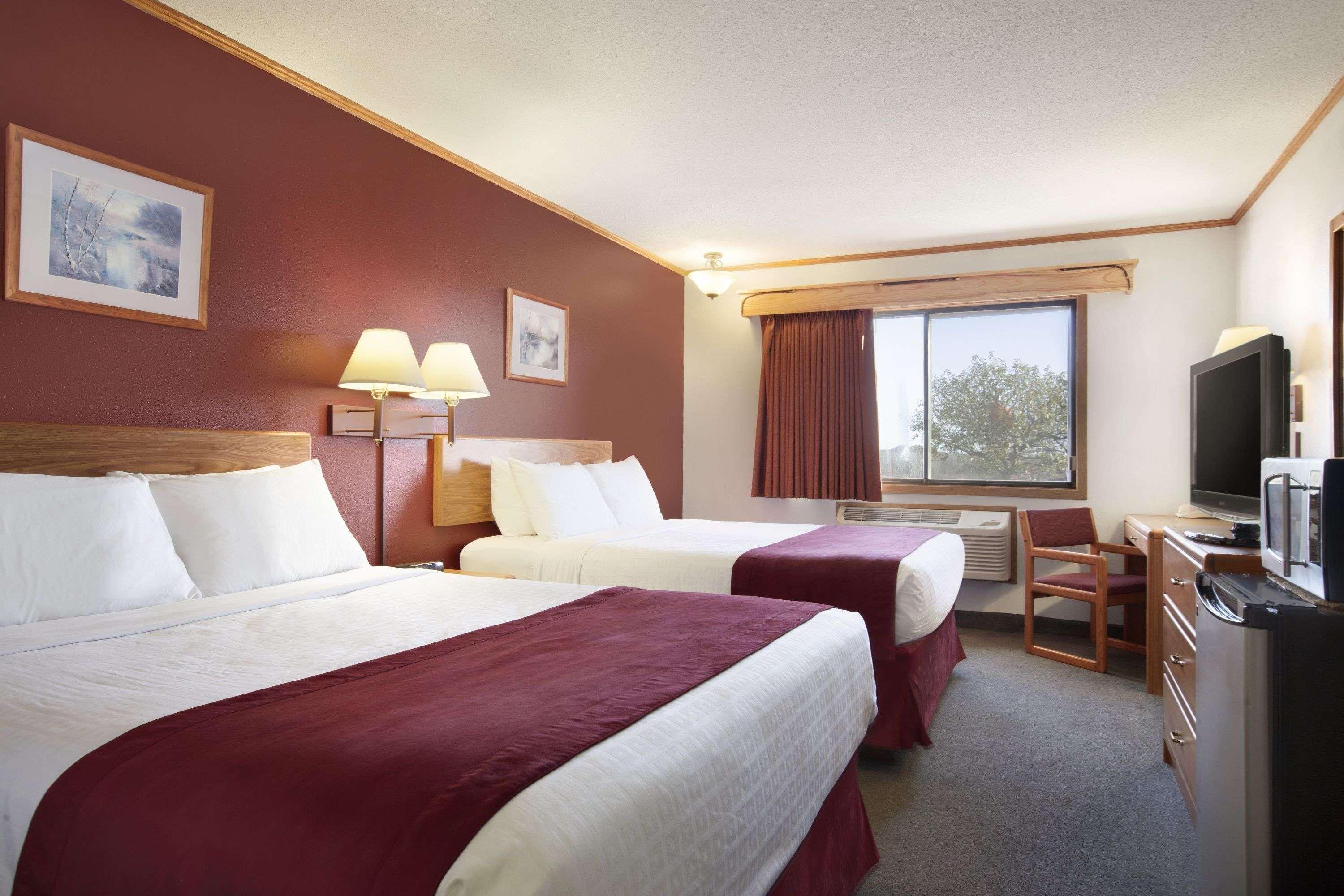 Super 8 By Wyndham Eveleth Motel Exterior foto