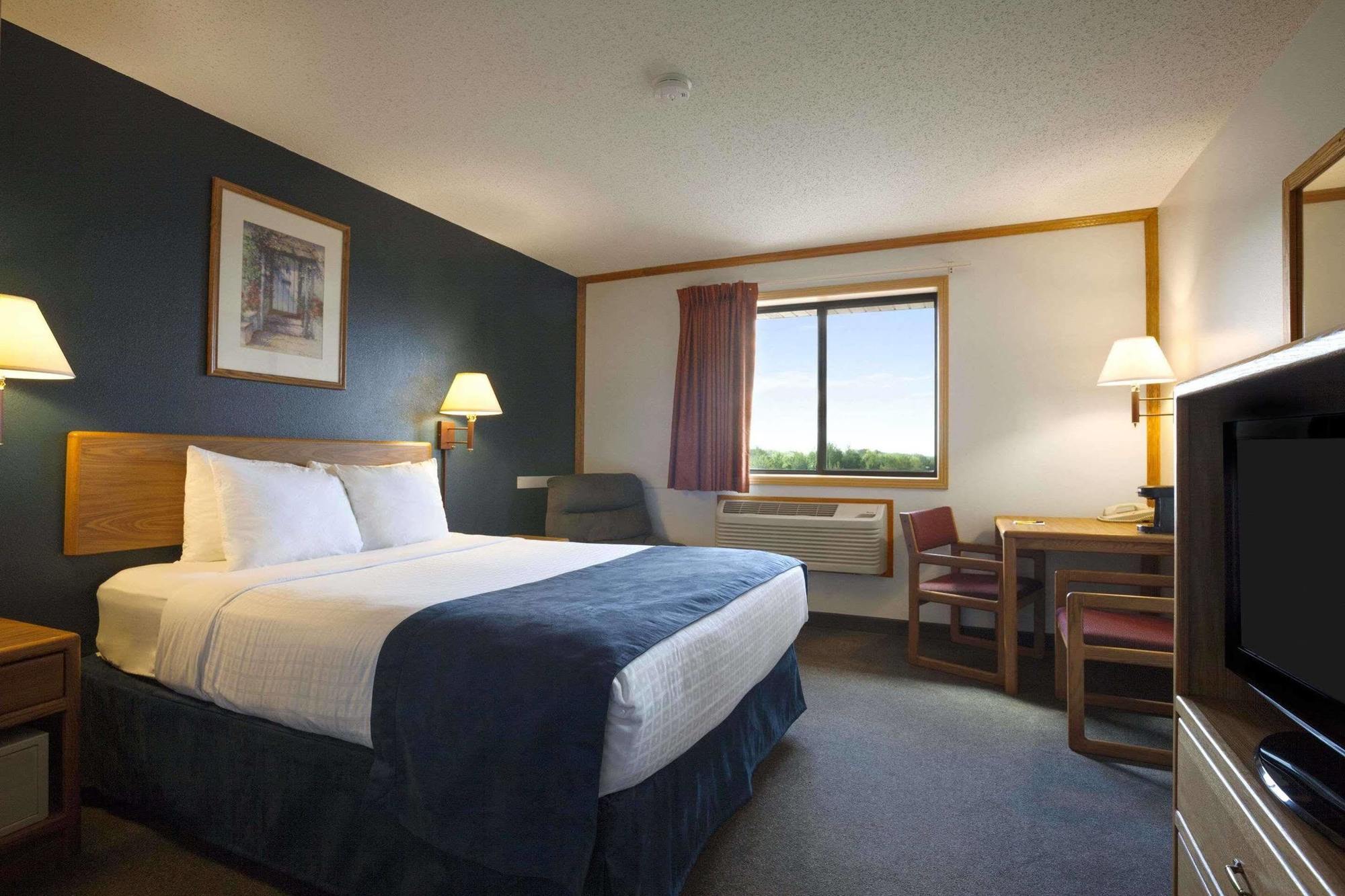 Super 8 By Wyndham Eveleth Motel Exterior foto